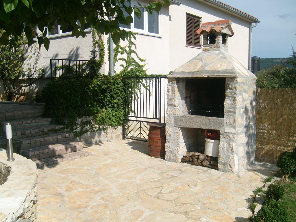 Guest House Valentino Motovun Esterno foto